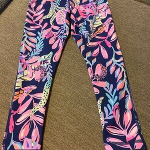 Lilly Pulitzer Girls Leggings - size S in print You’ve Been Spotted